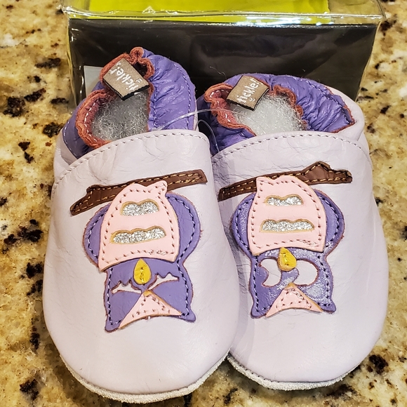 Tommy Tickle soft sole shoes - Picture 4 of 4